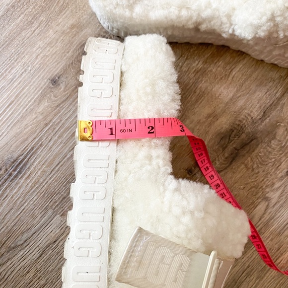 Ugg Fluffita White Slipper Sandal • Women’s Size 9 - Picture 7 of 11